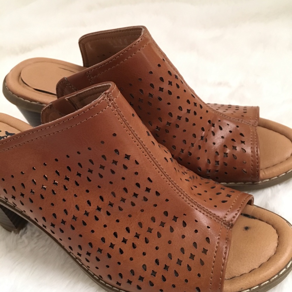 Brown faux leather slip-on sandals with gel soles